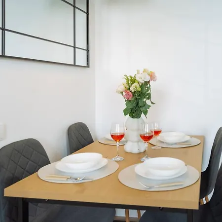 Horizon Penthouse - Sala Palatului I Cheap Parking I Big Balcony 公寓 *