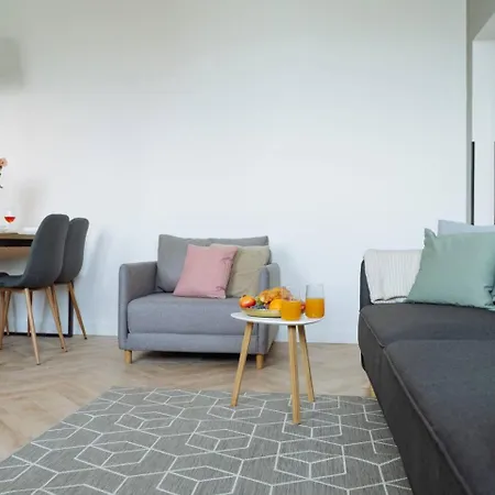 Horizon Penthouse - Sala Palatului I Cheap Parking I Big Balcony Apartment Bucharest